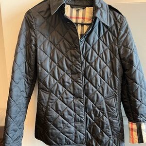 Women’s Burberry Quilted Jacket Small